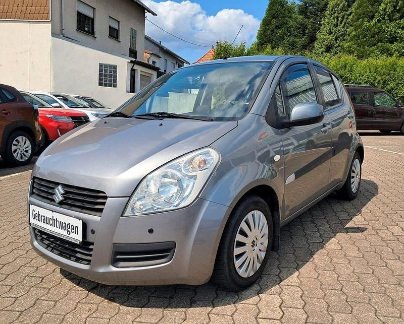 Grau Gebraucht 2012 Suzuki Splash Club Kleinwagen | 9.250 € (Teuer) - Bild 1/4