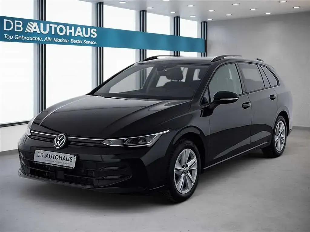 Gebraucht VW Golf VIII Life 150 PS (110 kW) 2025 Kombi