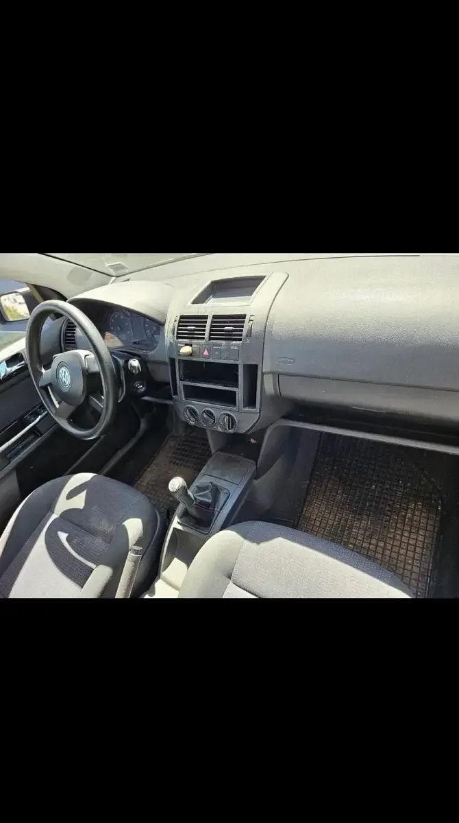 Gebraucht VW Polo 63 PS (46 kW) 2003 Silber Kleinwagen