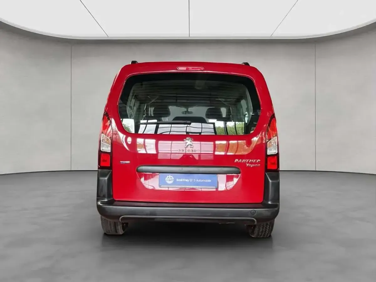 Gebraucht Peugeot Partner Active 110 PS (80 kW) 2017 Toska rot Van / Kleinbus