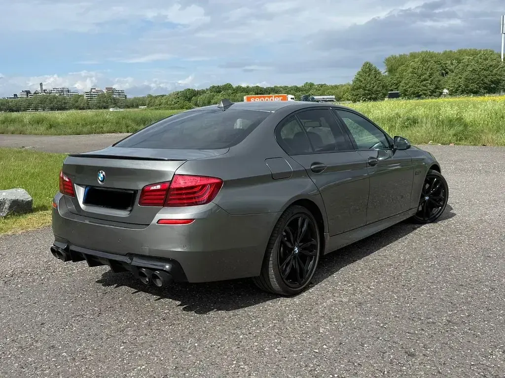 Używany BMW 530 258 KM (189 kW) 2014 Szary Sedan/Limuzyna