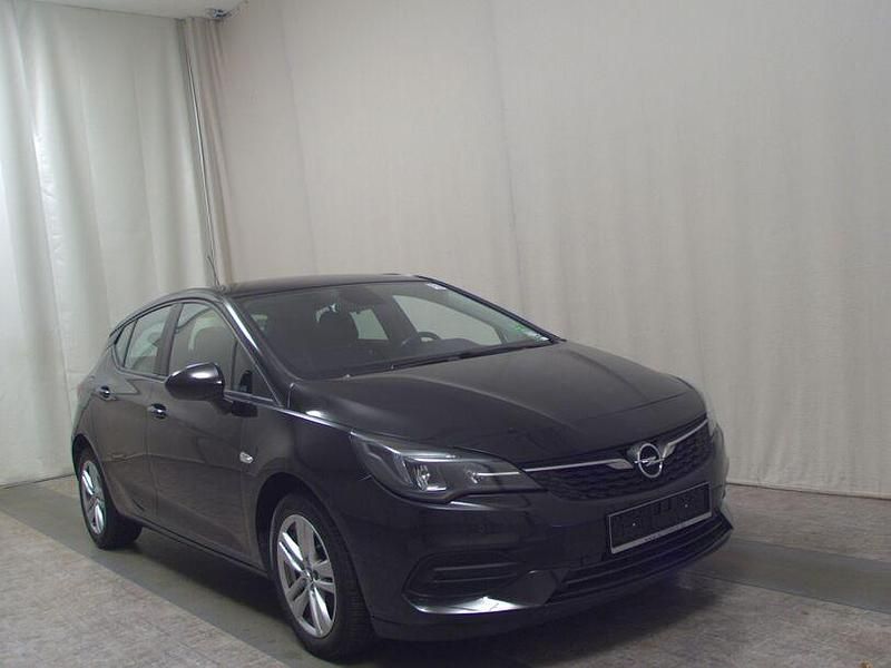 Gebraucht Opel Astra Edition 110 PS (80 kW) 2021 Onyx schwarz Limousine