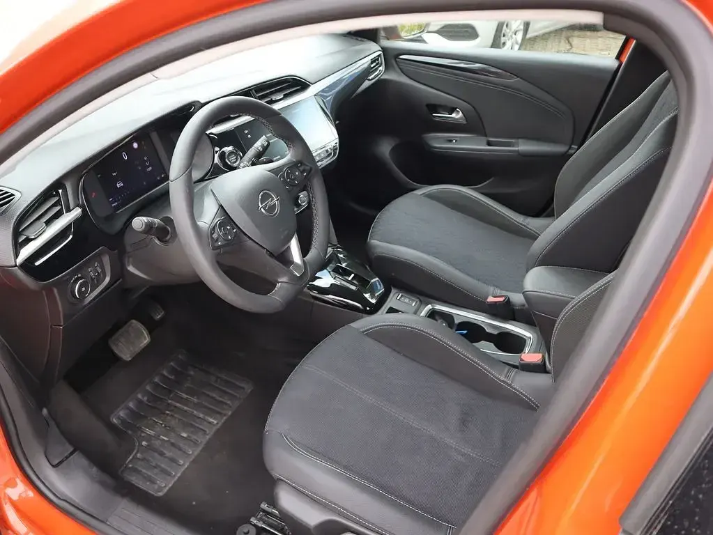 Używany Opel Corsa 101 KM (74 kW) 2023 Pomarańczowy Hatchback