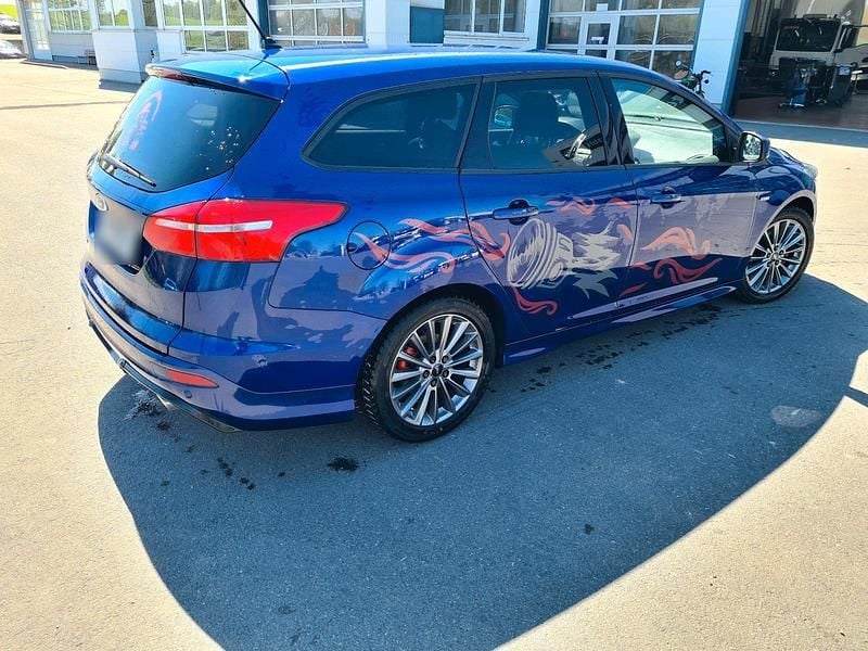 Usata Ford Focus ST-Line 150 CV (110 kW) 2017 Blu Station wagon
