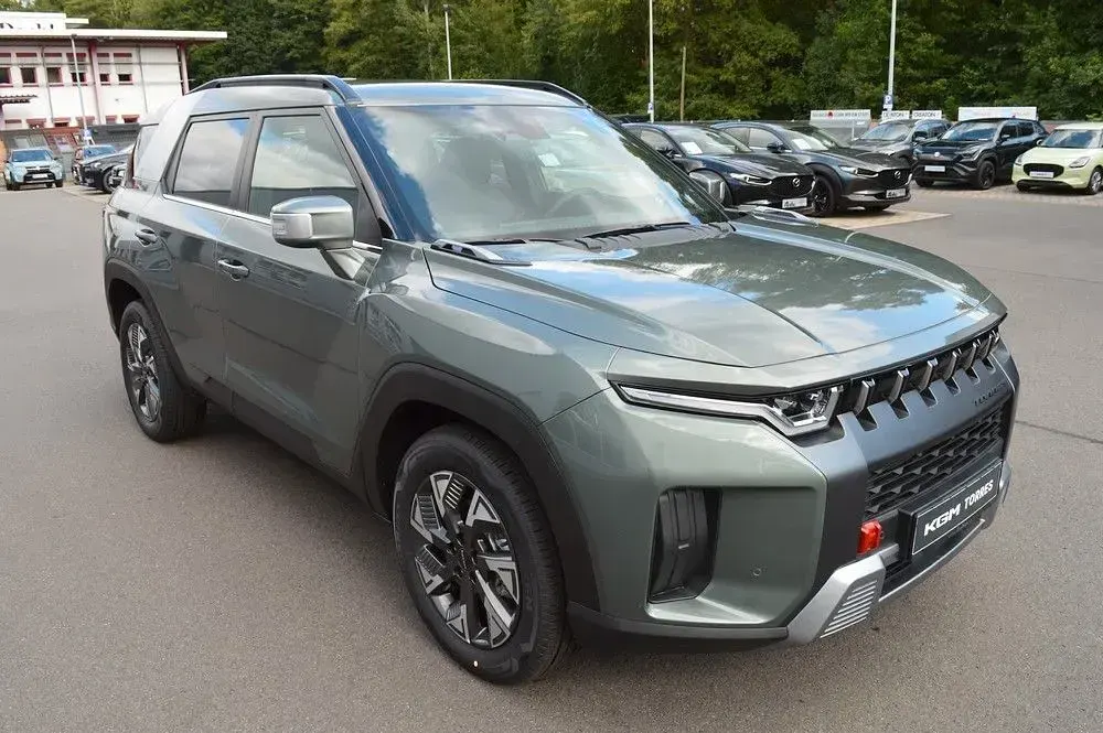 Neu KGM Torres 204 PS (150 kW) 2026 Grün SUV