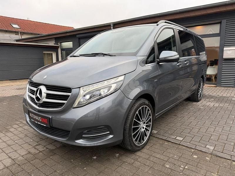 Gebraucht Mercedes V250 Avantgarde 190 PS (139 kW) 2017 Grau Van / Kleinbus