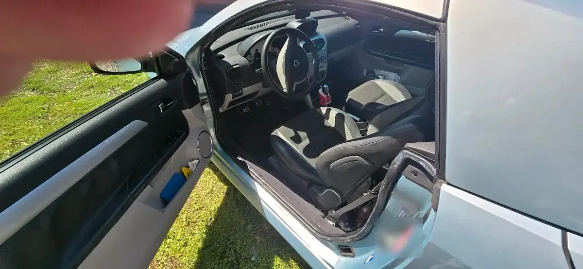 Gebraucht Opel Tigra 90 PS (66 kW) 2008 Blau Cabrio