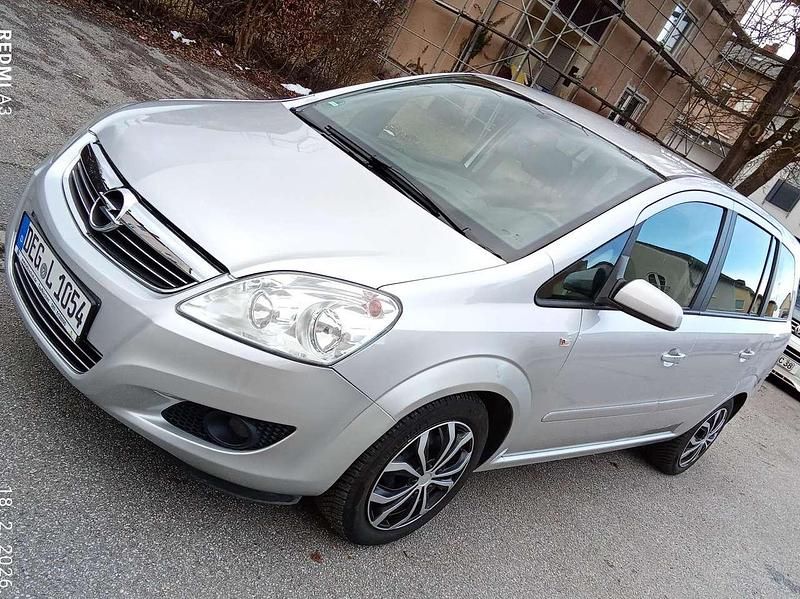 Gebraucht Opel Zafira Selection 116 PS (85 kW) 2009 Silber Van / Kleinbus
