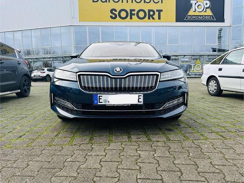 Gebraucht Skoda Superb Style 156 PS (114 kW) 2020 Kombi