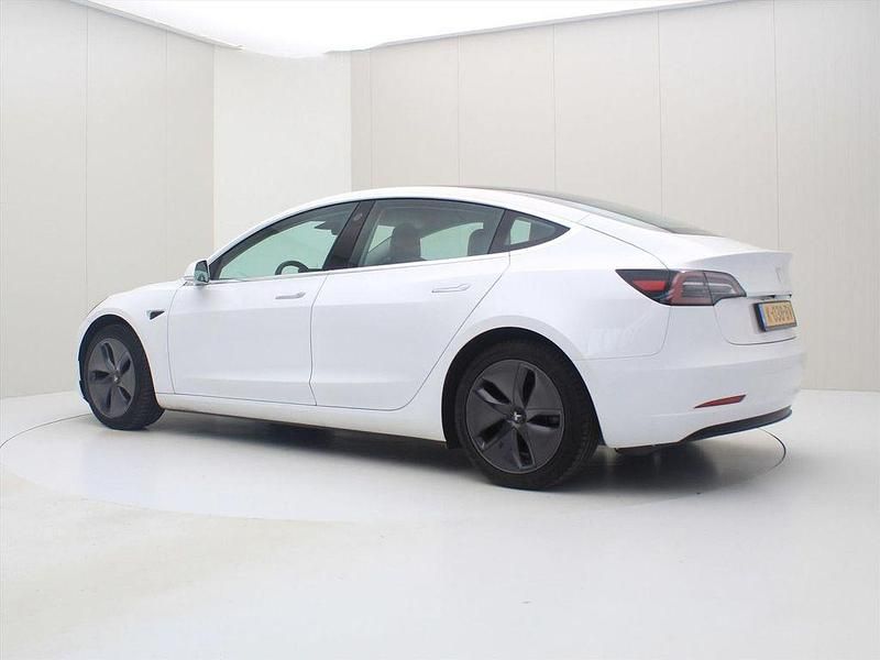 Gebraucht Tesla Model 3 Standard Range 225 kW (306 PS) 2020 Weiß Limousine