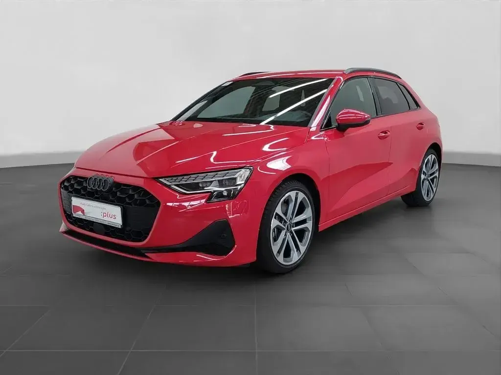 Gebraucht Audi A3 S-Line 150 PS (110 kW) 2025 Rot Limousine
