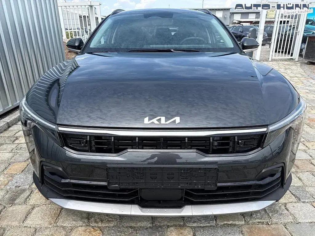 Neu Kia K4 179 PS (131 kW) 2026 Interstellargrau metallic Kombi