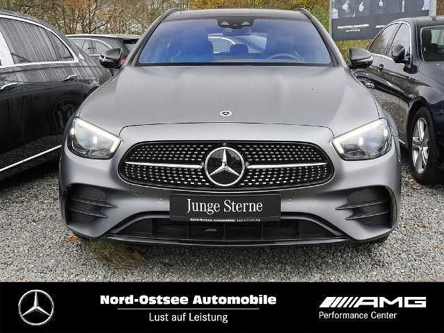 Gebraucht 2023 Mercedes E300 | 69.890 € - Bild 1/4