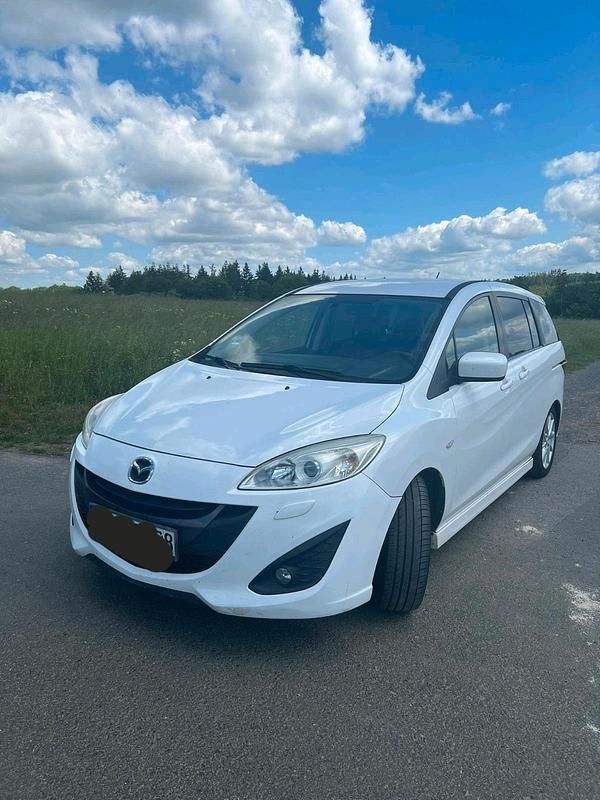 Weiß Gebraucht 2011 Mazda 5 Van / Kleinbus | 3.700 € - Bild 1/4