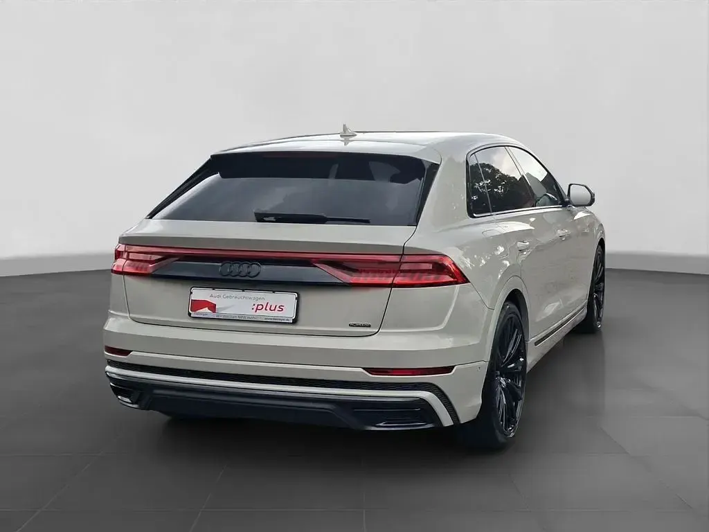 Gebraucht Audi Q8 S-Line 340 PS (250 kW) 2023 Beige SUV