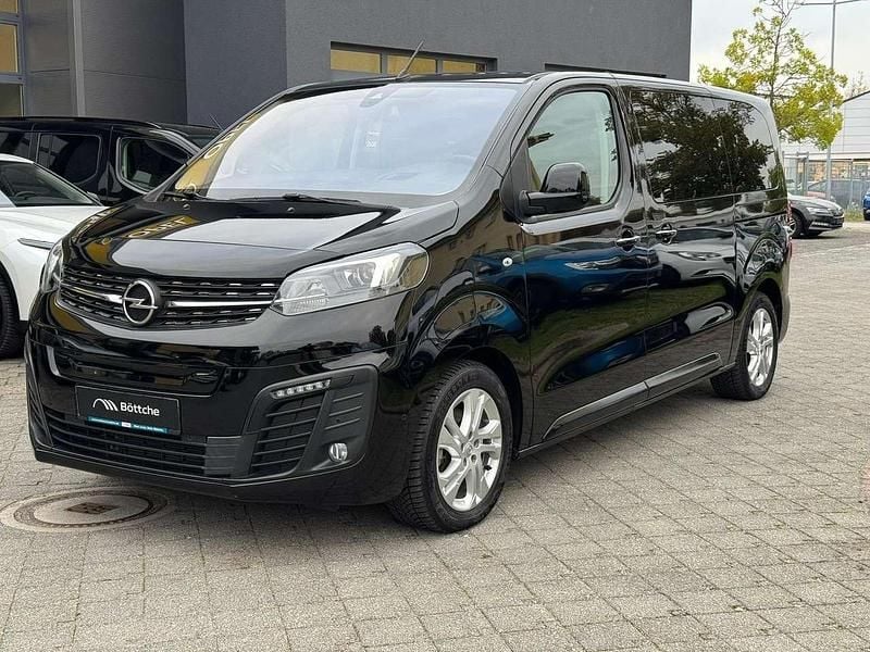 Diamant schwarz/karbon schwarz Gebraucht 2025 Opel Zafira Life Edition Van | 32.980 € (Superpreis) - Bild 1/4