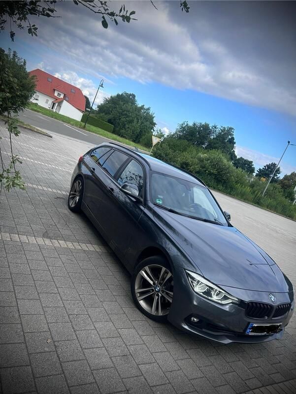Grau Gebraucht 2018 BMW 320 Kombi | 18.900 € (Etwas zu teuer) - Bild 1/4
