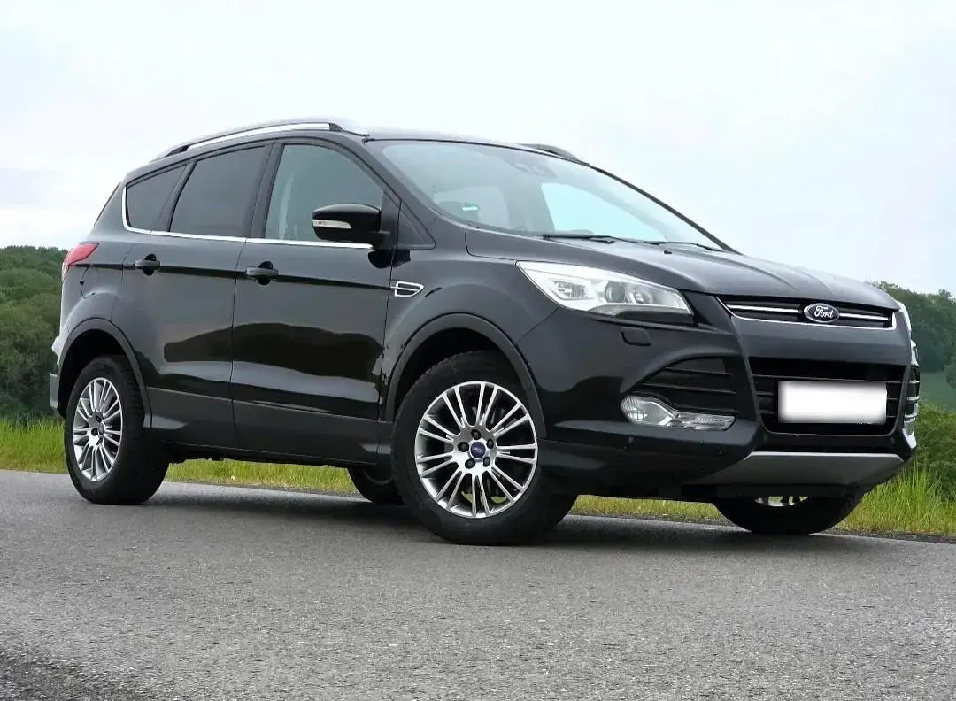 Gebraucht Ford Kuga 163 PS (119 kW) 2013 Schwarz SUV