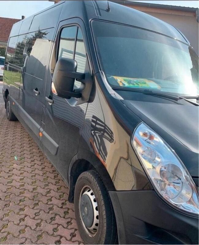 Schwarz Gebraucht 2017 Renault Master Van | 17.500 € - Bild 1/4