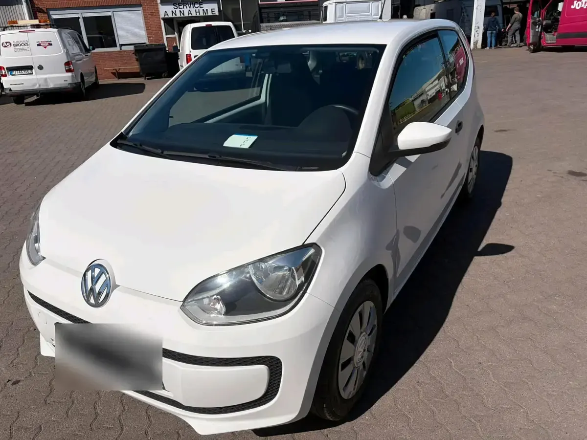 Second-hand VW up! 60 CP (44 kW) 2017 Alb Hatchback