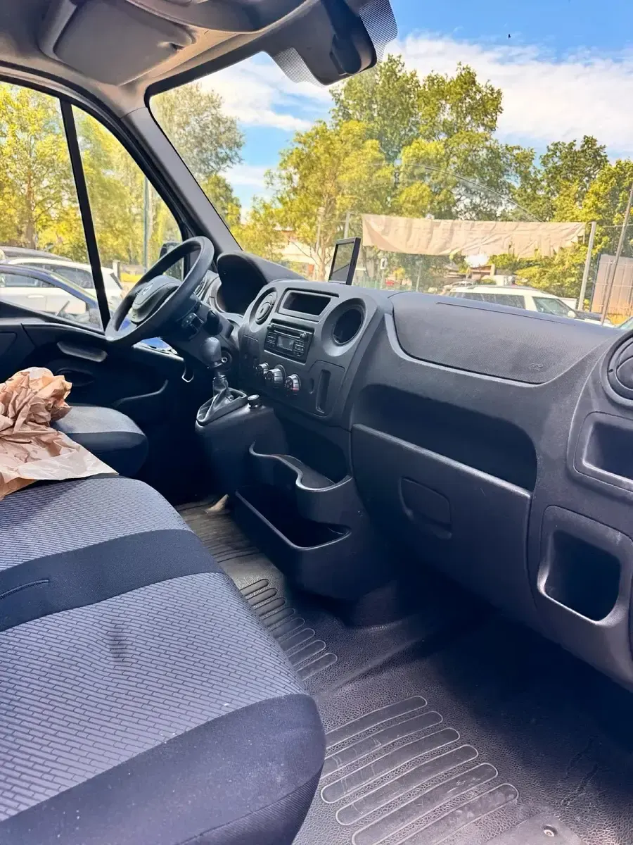 Gebraucht Renault Master 170 PS (125 kW) 2019 Weiß Van / Kleinbus