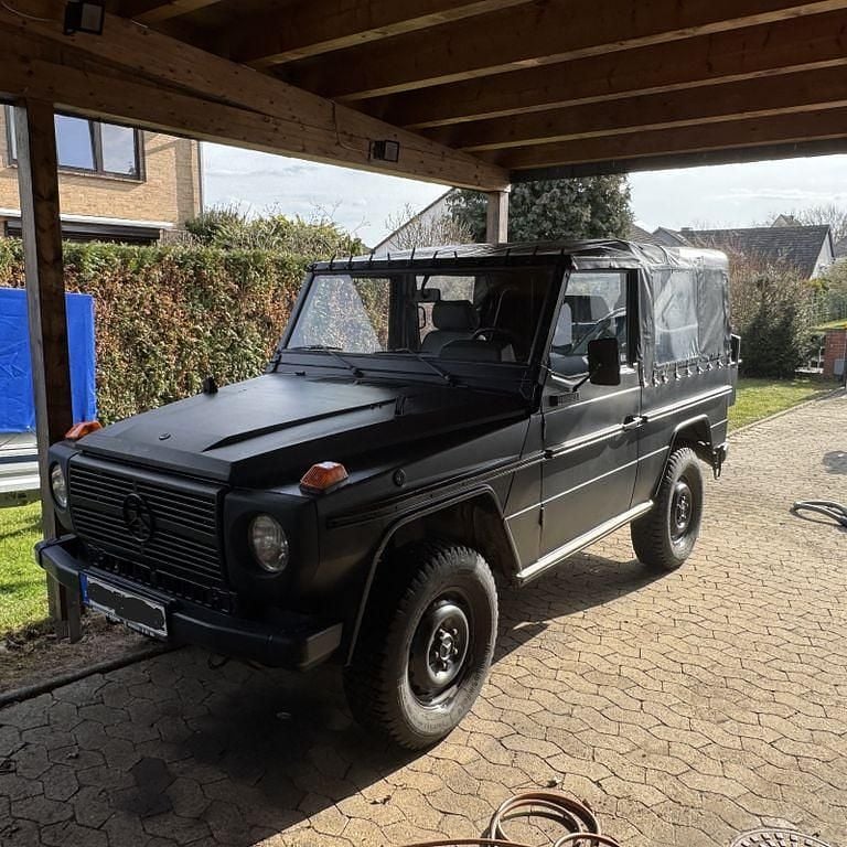 Gebraucht Mercedes G250 94 PS (69 kW) 1991 Schwarz SUV