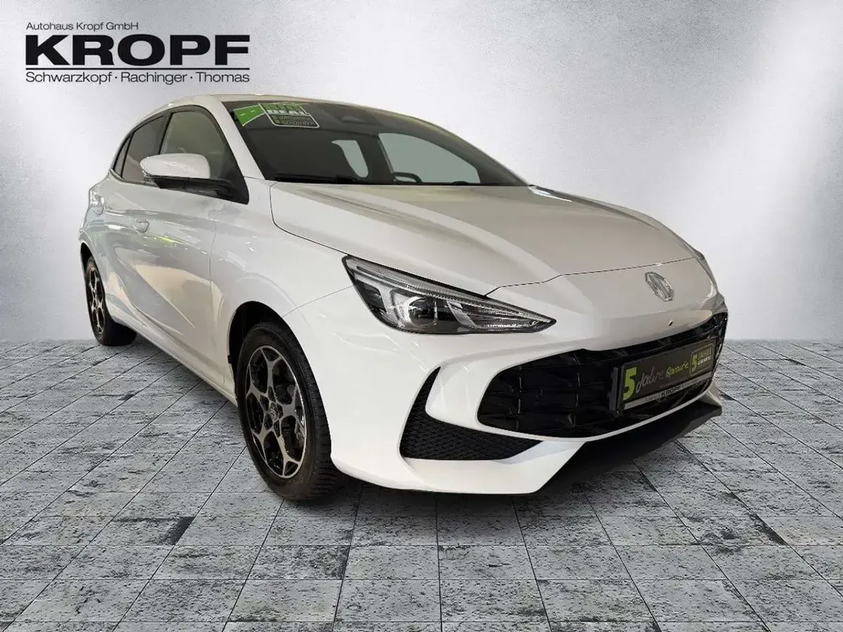 Gebraucht MG MG3 Luxury 102 PS (75 kW) 2024 Dover white Kleinwagen