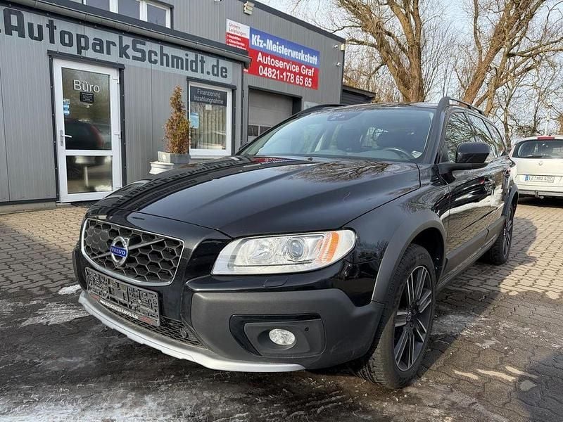 Gebraucht Volvo XC70 Momentum 181 PS (133 kW) 2016 Schwarz Kombi