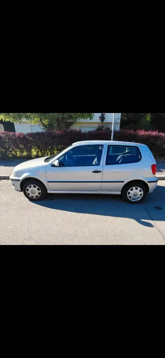 Używany VW Polo 50 KM (36 kW) 2000 Srebrny Hatchback