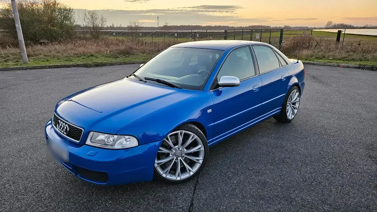 Gebraucht Audi S4 485 PS (356 kW) 1999 Blau Limousine