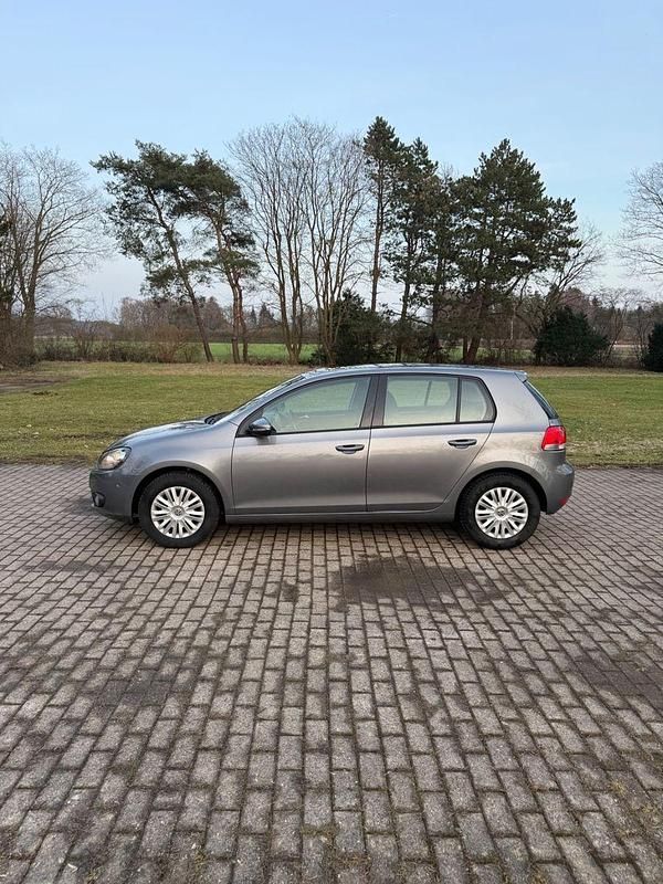 Gebraucht VW Golf VI 105 PS (77 kW) 2009 Grau Kleinwagen