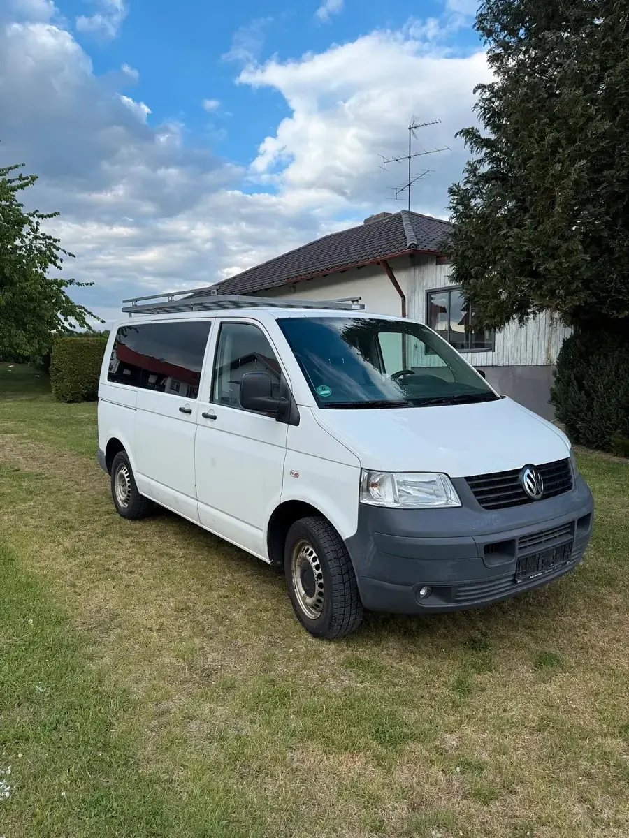 Gebraucht VW Caravelle 131 PS (96 kW) 2008 Weiß Van