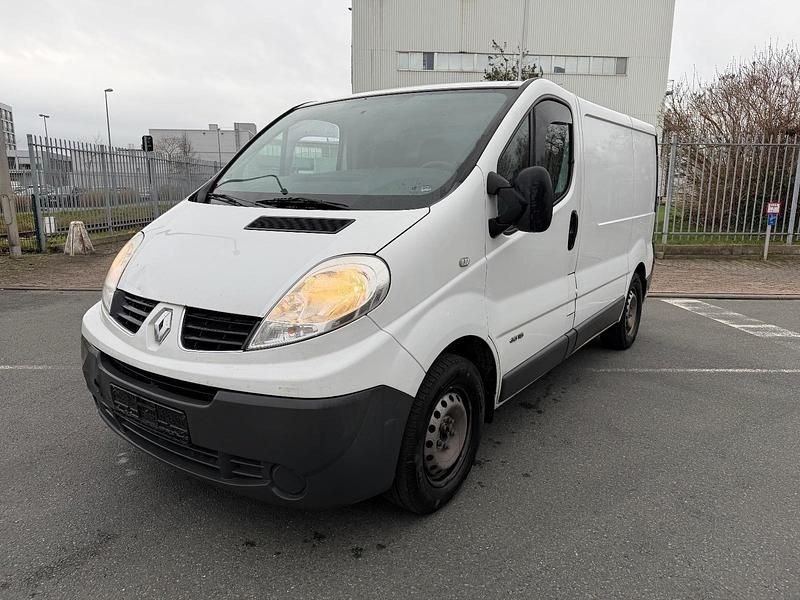 Gebraucht Renault Trafic 115 PS (84 kW) 2010 Weiß Van / Kleinbus