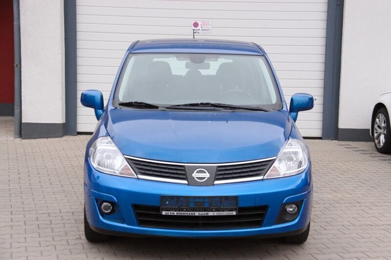 Blau Gebraucht 2008 Nissan Tiida Acenta Limousine | 3.750 € (Teuer) - Bild 1/4