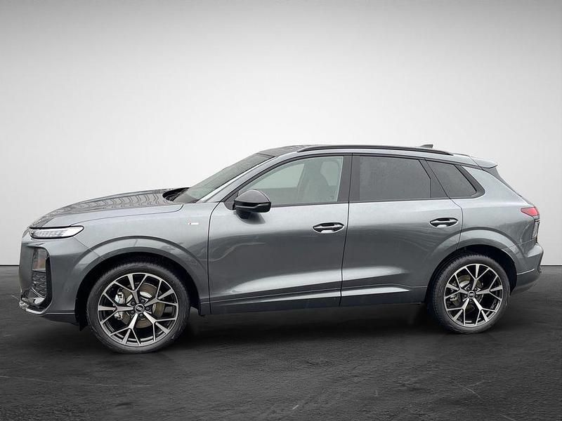 Neu Audi Q3 S-Line 150 PS (110 kW) 2026 Grau SUV