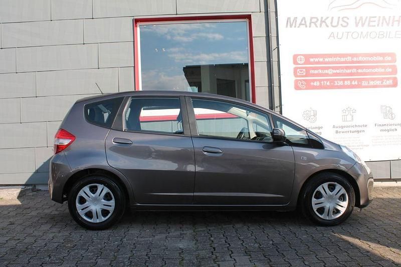 Gebraucht Honda Jazz Trend 90 PS (66 kW) 2014 Blau Kleinwagen