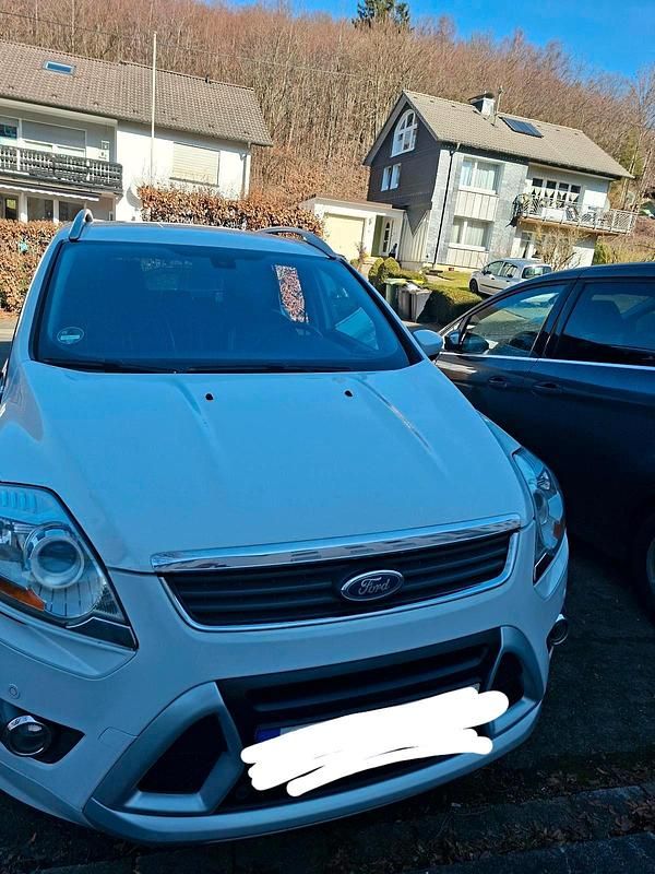 Gebraucht Ford Kuga 163 PS (119 kW) 2011 Weiß SUV