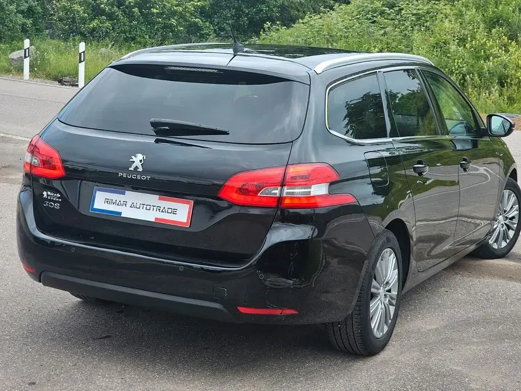 Gebraucht Peugeot 308 SW Allure 131 PS (96 kW) 2021 Schwarz Kombi