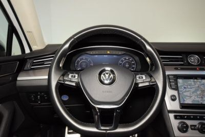 Gebraucht VW Passat Alltrack 190 PS (139 kW) 2016 Weiß Kombi