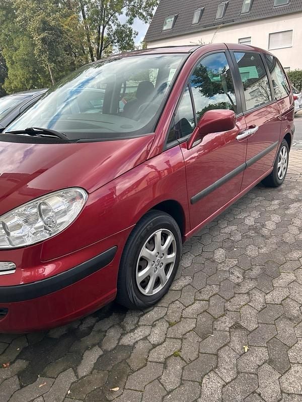 Rot Gebraucht 2004 Peugeot 807 Van / Kleinbus | 2.500 € (Fairer Preis) - Bild 1/4
