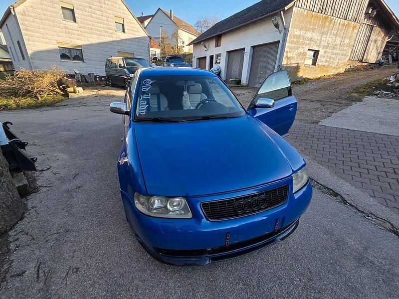 Gebraucht Audi S3 Sport 209 PS (153 kW) 2001 Blau Kleinwagen