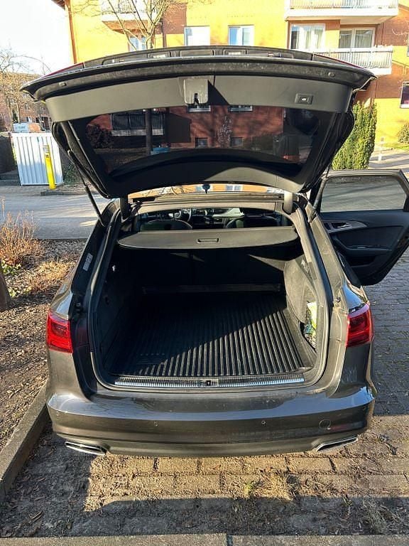 Gebraucht Audi A6 Sport 218 PS (160 kW) 2016 Grau Kombi
