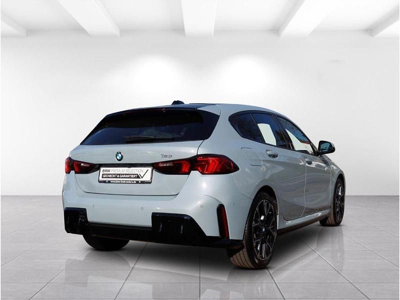 Gebraucht BMW 120 Performance 156 PS (114 kW) 2025 Grau Kleinwagen