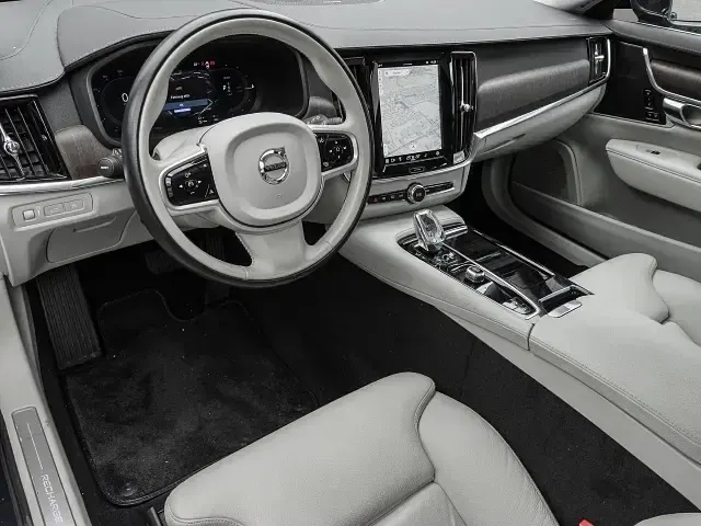 Gebraucht Volvo V90 Inscription 455 PS (334 kW) 2022 Blau Kombi