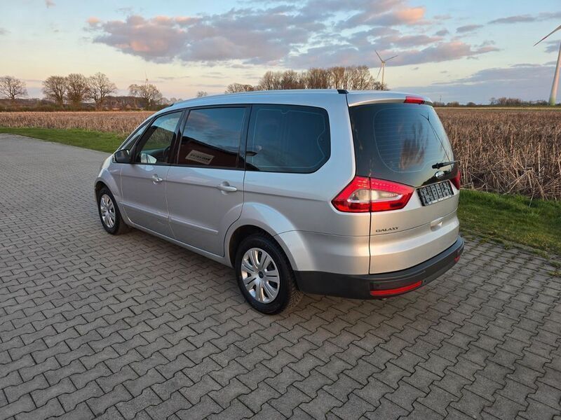 Gebraucht Ford Galaxy Trend 160 PS (117 kW) 2014 Silber Van / Kleinbus