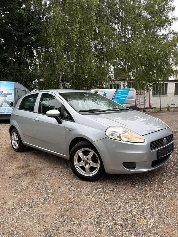Silber Gebraucht 2008 Fiat Punto Kleinwagen | 2.500 € (Fairer Preis) - Bild 1/4