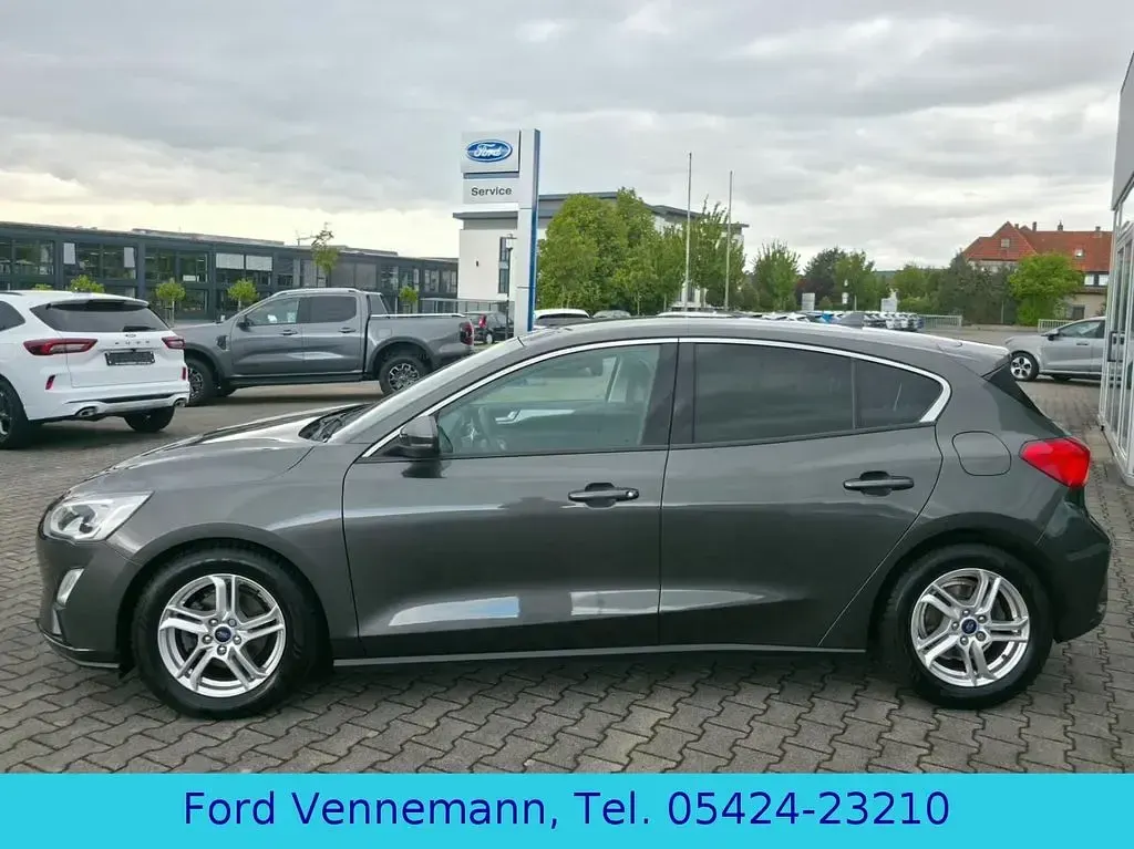 Gebraucht Ford Focus Cool & Connect 125 PS (91 kW) 2019 Grau Limousine