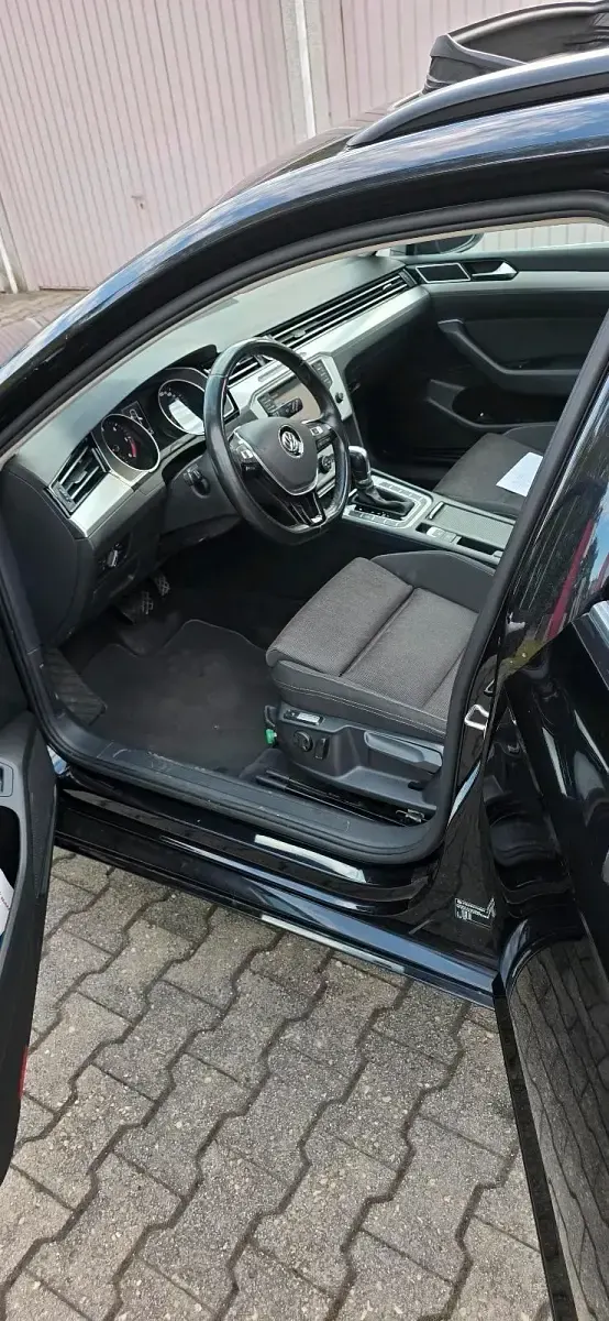 Gebraucht VW Passat 150 PS (110 kW) 2015 Schwarz Kombi