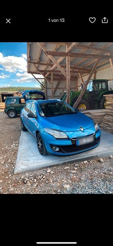 Blau Gebraucht 2013 Renault Mégane GrandTour Kombi | 4.400 € (Etwas zu teuer) - Bild 1/4