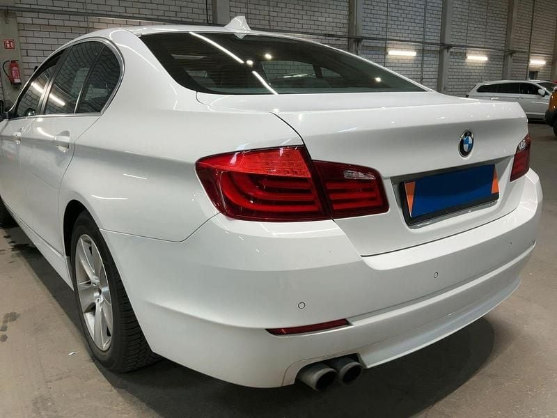 Second-hand BMW 523 204 CP (150 kW) 2010 Alb Berlinǎ